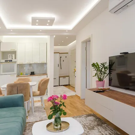 14 & Free Parking Garage * Vrnjacka Banja