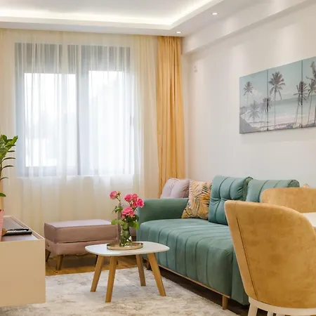 Apartament 14 & Free Parking Garage *