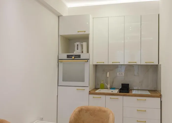 Apartman 14 & Free Parking Garage *