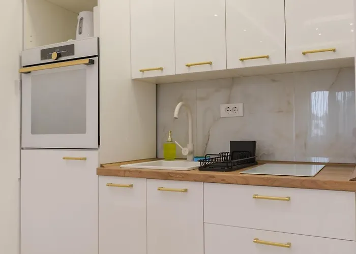 14 & Free Parking Garage * Vrnjacka Banja